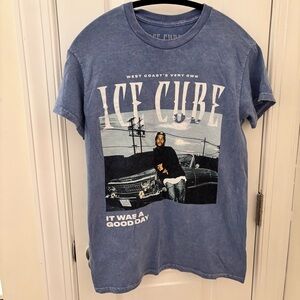 Ice Cube Graphic Band Tee It was a good day distressed light Blue size S Street